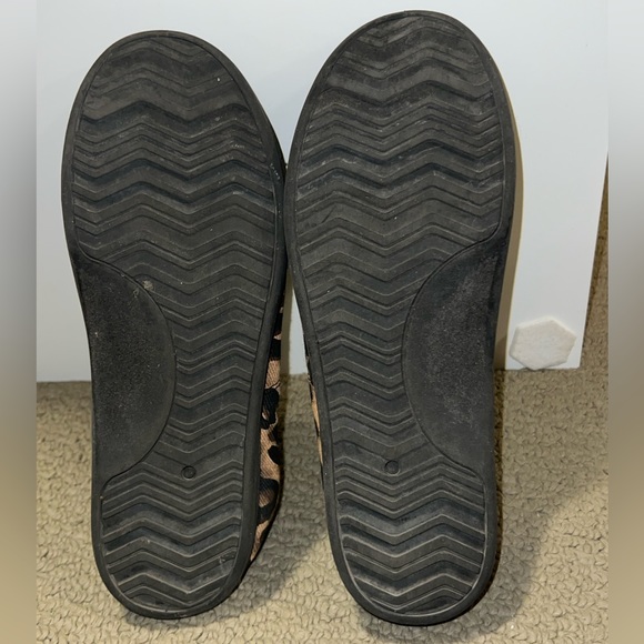 Torrid size 7W leopard slip on shoes - Picture 3 of 5